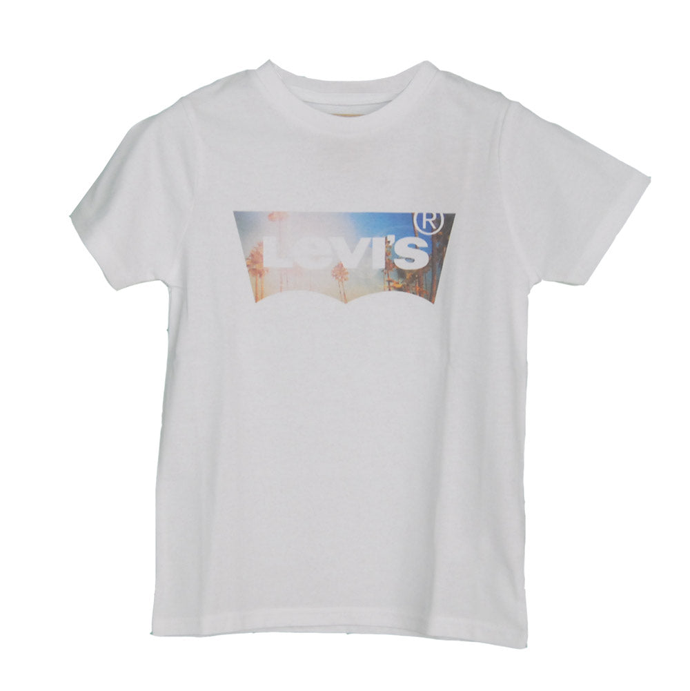 
  T-shirt della linea abbigliamento bambino Levis. Tinta unita con stampa colorata
  sul davanti...