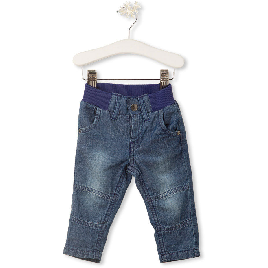 
  Jeans basico della linea abbigliamento bambino Tuc Tuc, con taglio regolare e morbido
  con cu...